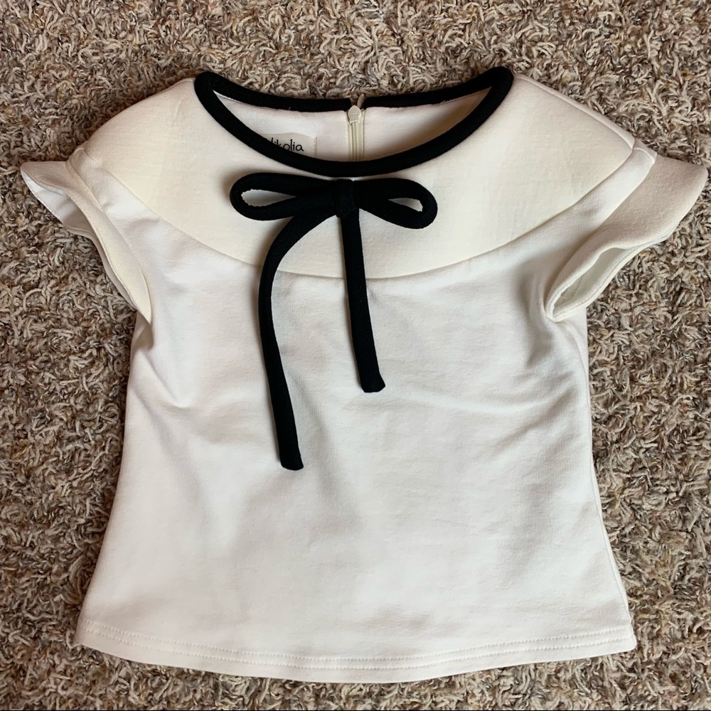 Beautiful top by Nikolia.